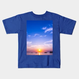 Island sky Kids T-Shirt